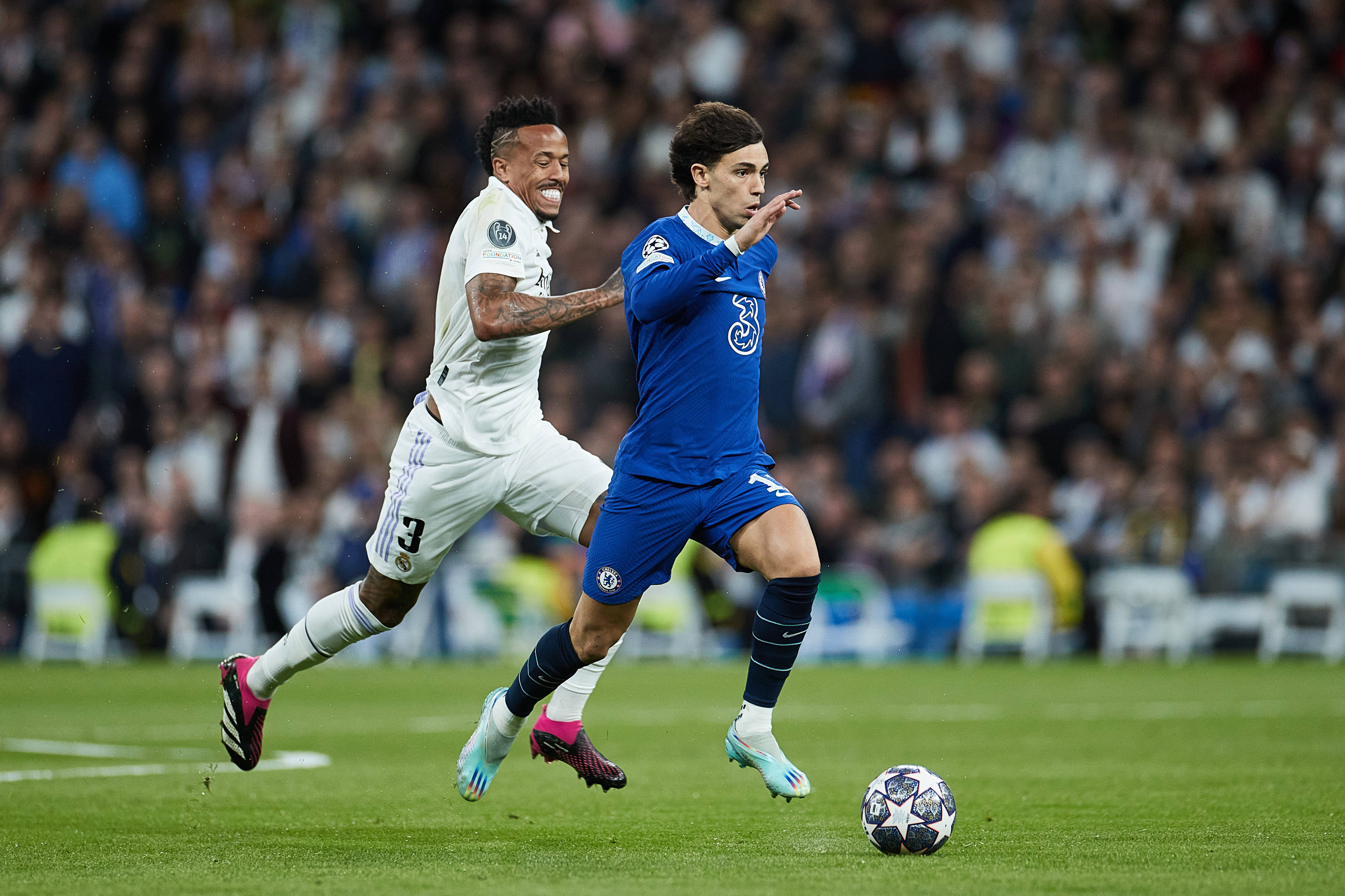 关于切尔西奋起直追，力克对手夺冠的信息