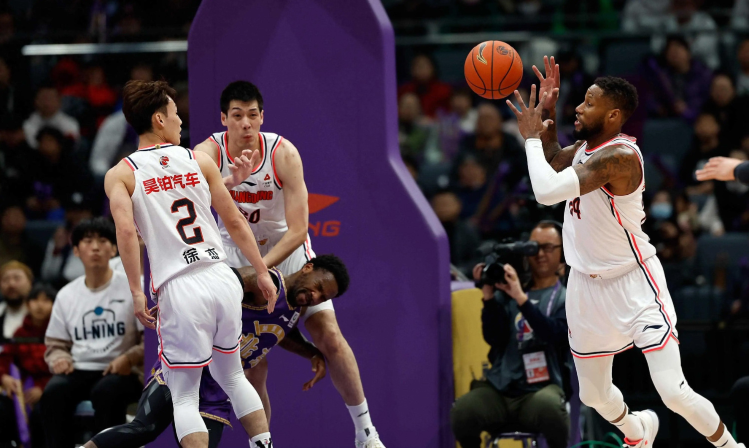 南方球队实力强劲,轻松取胜的简单介绍 南方球队实力强劲,轻松取胜的简单介绍