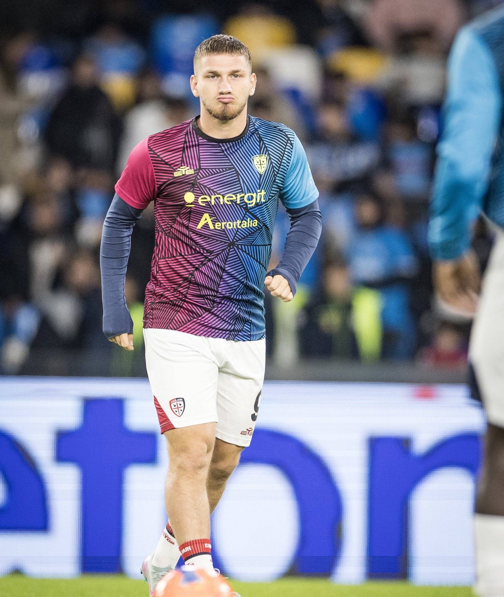 关于卡利亚里客场扳平,保级形式依然严峻的信息 关于卡利亚里客场扳平,保级形式依然严峻的信息