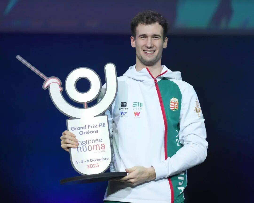 关于意大利选手在射箭比赛中夺得头名的信息